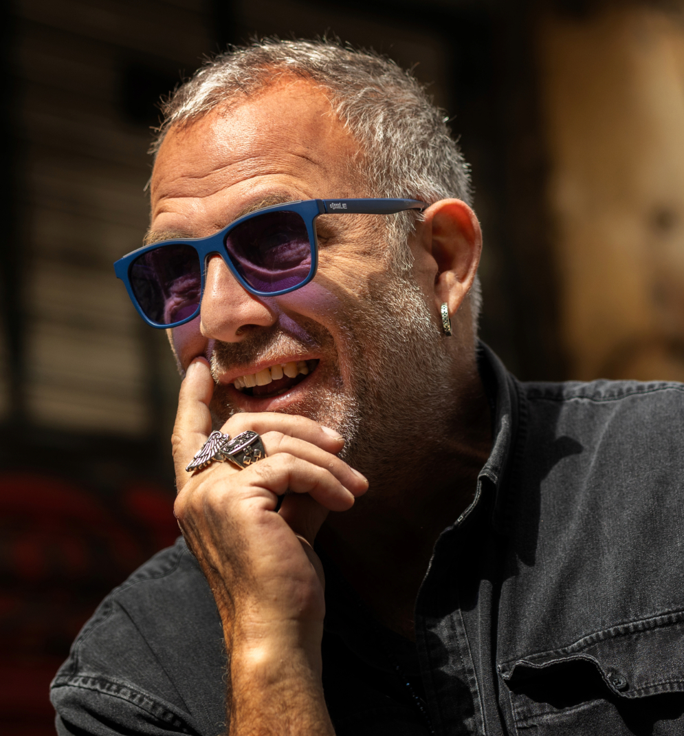 1802202458 Bondi, Blue sunglasses male model photo